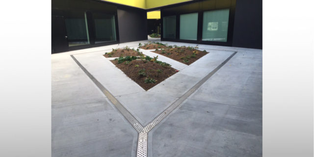 Entwässerungsrinne Chromstahl-Edelstahl-Zürich